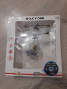 Latająca dyskotekowa kula LED dron