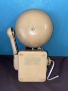 Dzwonek szkolny alarmowy sprawny.