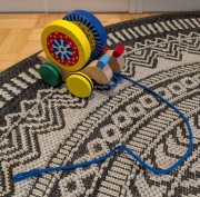 Drewniana zabawka ślimaki do ciągnięcia