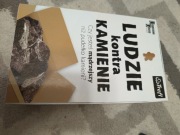 Ludzie kontra kamienie