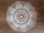SERWETKA WYKONANA  NA SZYDEŁKU śr 25 cm (4) 