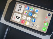 Telefon iPhone SE 2020 czarny