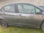 DRZWI PRAWE PRZÓD TYŁ TOYOTA YARIS 3 III  2011-2017R