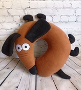 Maskotka Pluszak Rogal  Poduszka podróżna  Zagłówek  Poduszka Pies