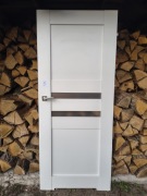 Białe drzwi wewnętrzne 80 przeszklone pokojowe POL-SKONE