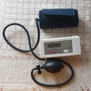 Wspaniały ciśnieniomierz - japoński