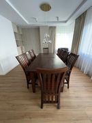 Stół drewniany rozkładany z krzesłami