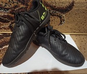 Kipsta korki R. 36 długość model 8766040 plus nagolenniki 