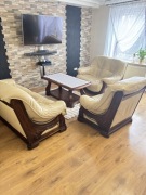 Komplet kanap i fotela ze skóry naturalnej w jasnym kolorze