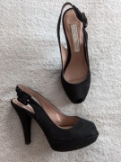 Czarne skórzane zamszowe hiszpańskie buty na obcasie Pied a Terre 36