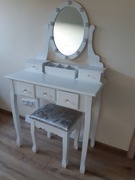 Toaletka swiatlo ciepłe i zimne wybór intensywności 