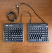 Klawiatura dwuczęściowa QWERTY Kinesis Freestyle 2 ergonomiczna