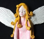 Anioł Rękodzieło z Gliny – Ręcznie Malowany, Duży 31 cm – Unikat!