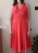 Koralowa sukienka wiązana z tyłu z odkrytymi ramionami Montego rozmiar 40 L