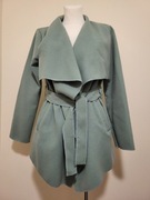 Płaszcz szlafrokowy z paskiem