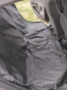 Mata samochodowa na tylną kanapę 