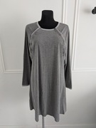 sukienka przed kolano z długim rękawem i ozdobnymi guzikami, bawełna