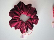 Frotka do włosów z aksamitu z Kolekcji Walentynkowej - 