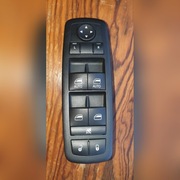 Panel sterowania drzwi lewe Jeep Grand WK2 2014