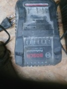 Ładowarka Bosch GAL 1880 CV