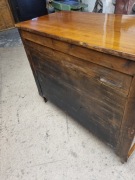 Komoda biedermeirpo renowacji