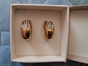 Klipsy z kat 90. z metaloplastyki z kryształkami, kolor złoty