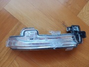 Kierunkowskaz Volvo S60 V60 prawy 31402416