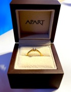 Pierścionek zaręczynowy złoto  / diament