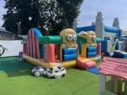Mały plac zabaw DMUCHAŃCOWY MINIONEK 5x5x2,3 m