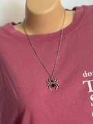 Naszyjnik z pająkiem – czarny kamień