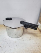 Szybkowar Fissler Vitaquick Premium 8l 26cm
