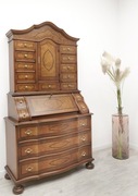 Intarsjowany sekretarzyk w stylu neobarokowym. Po profesjonalnej renowacji.