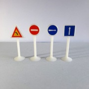 oldschoolowe ZNAKI DROGOWE z lat 80-tych