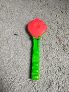 Grzechotka łapki plastikowa