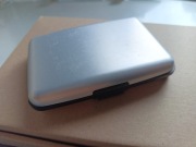 Aluminiowe etui RFID portfel z powerbankiem