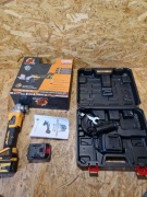 SZLIFIERKA KĄTOWA AKUMULATOROWA 48V/5,0Ah  BULL TECH