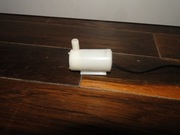 mini pompka . wylot poziomy . zatapialna . 3-5V