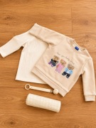 Prezent na dzień dziecka 74 - bluza, koszulka, tetra + klips do smoczka 