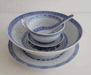 Chiński porcelanowy komplet do dań z ryżu z lat 70-tych XX w