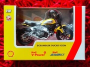 SCRAMBLER DUCATI ICON - model motocykla w pudełku Kolekcja Shell 1/18 