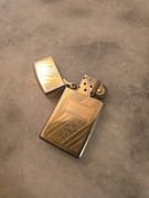 Złota zapalniczka Zippo 