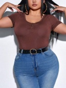 II SHEIN SXY Dekolt typu Sweetheart Guziki z przodu Crop Tee Henley Koszula