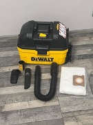 Odkurzacz DeWalt DXV15T nowy + GRATIS worki