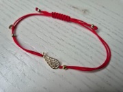 Bransoletka na sznurku damska czerwona skrzydło  YES