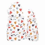 Pudełko kartonowe ozdobne na prezenty w kształcie serca, 17.3x17.3x8 cm