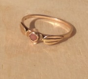 Pierścionek złoto 585 14k (583 / próba 3) prl koral naturalny 17,8mm