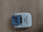 Sprzedam Zatrzask drzwiczek bębna do pralki Whirlpool 