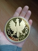 Gigantyczna replika Klęczący Rycerz 