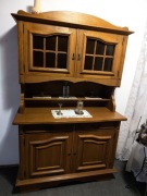 Stylowy kredens z lat 80-tych ubieglego wieku 