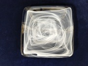 Szklany talerz ozdobny.